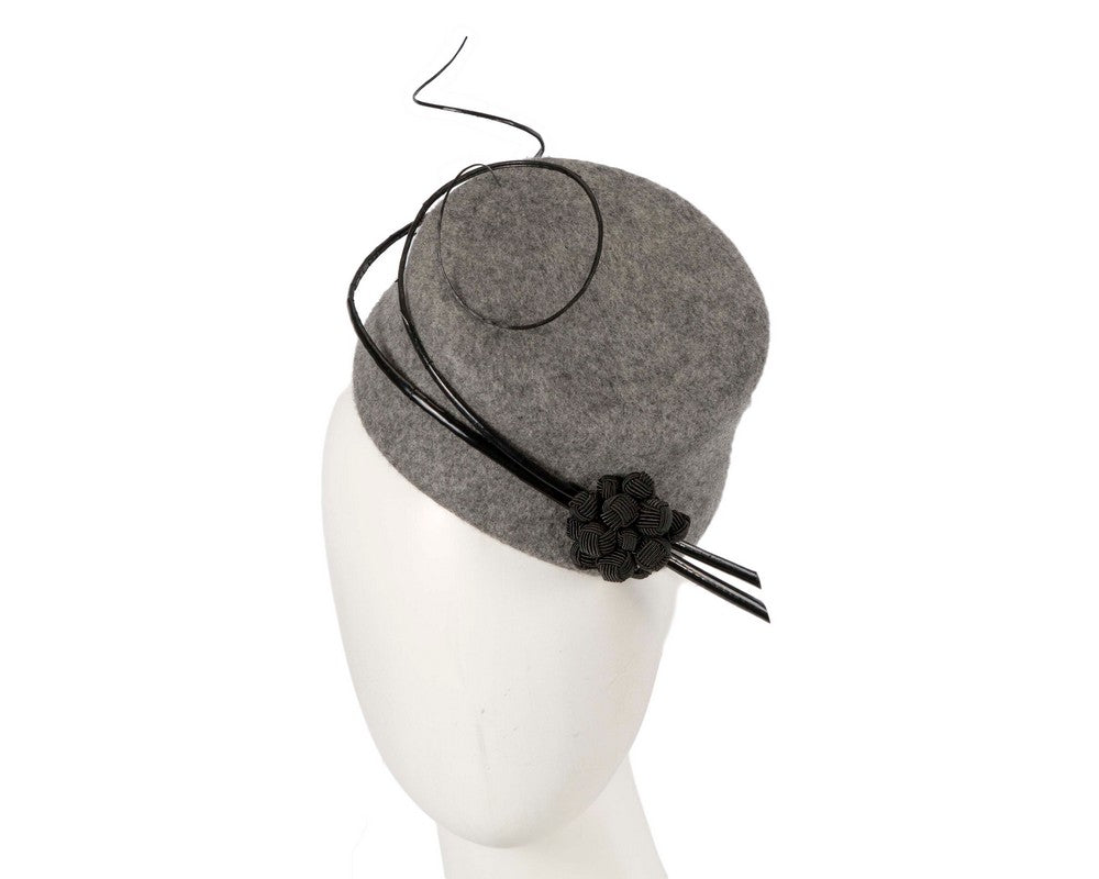 Bespoke grey winter racing fascinator by Fillies Collection-0